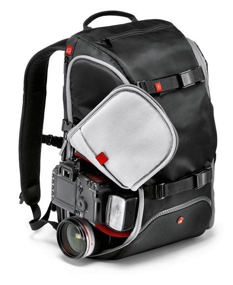 best bag for traveling with camera.